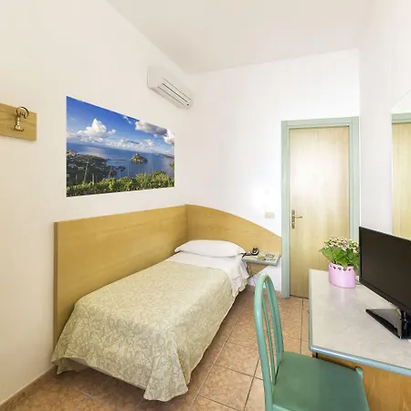 Hotel Vittoria 3*