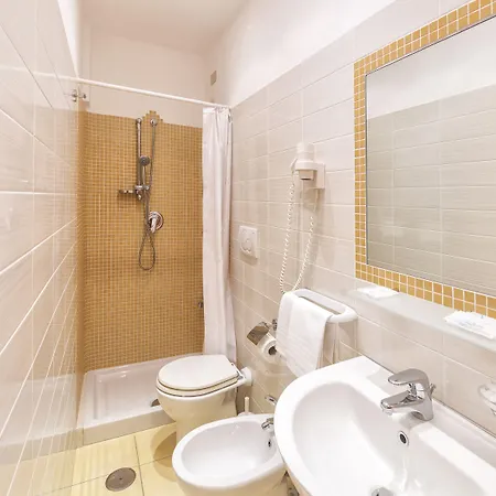 Vittoria 3* Ischia