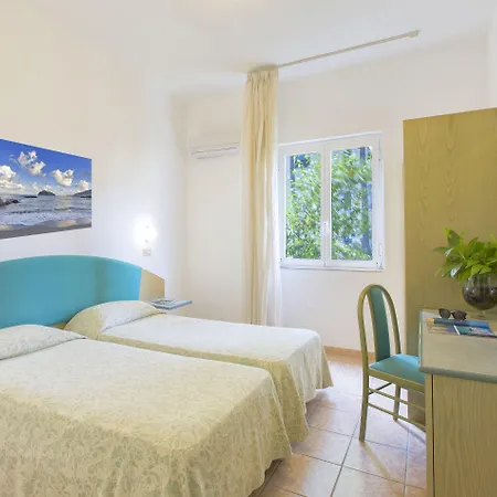 Vittoria Ischia